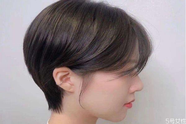 头发剪完层次多久能留回来 齐头发和层次哪个好看