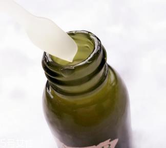 LA MER修护精华露孕妈能用吗？适合产后去皱