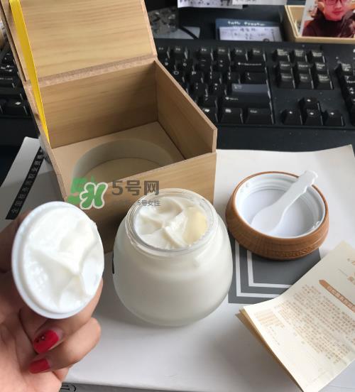 膜法世家白松露睡眠面膜怎么样？膜法世家睡眠面膜好用吗？