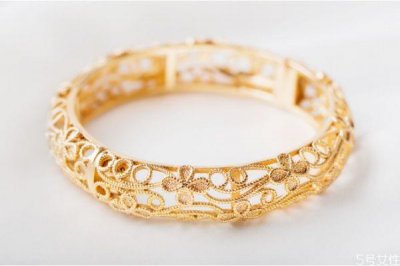 ​黄金上有划痕怎么去除 黄金饰品出现划痕怎么办