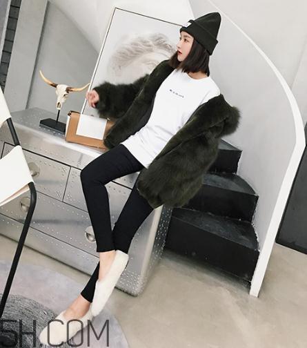 獭兔毛和羊羔毛哪个好？獭兔毛和羊毛哪个暖和？