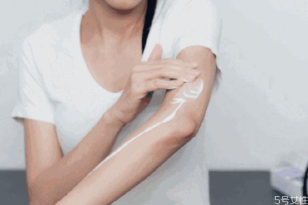 身体乳里哪些成分不好 含有这2种成分的身体乳建议别用