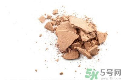 ​用粉底液之前一定要用隔离霜吗?用粉底液之前要用什么