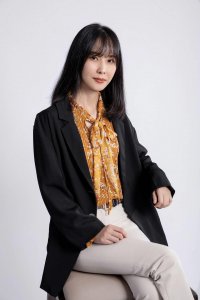 ​网络作家“囧囧有妖”新书上线《月亮在怀里》不只是甜