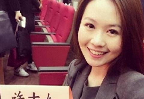 哈佛才女许吉如的家世：有人说他是当官的，也有人说他是国企老板