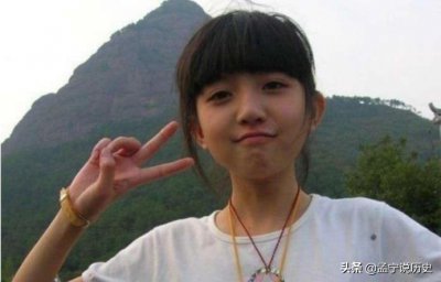 ​她是初代网红鼻祖，十六岁迷倒亿万男生，如今比奶茶更让人惊艳