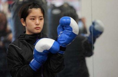 ​曾是日本最美女拳手，27岁至今仍单身，粉丝：我愿给你当陪练！