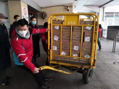 ​京东物流出大招！京东物流招聘20000名员工，人人都有五险一金！