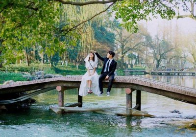 ​婚纱照指南：杭州婚纱照选哪家好？解锁金秋杭州优秀婚纱摄影推荐