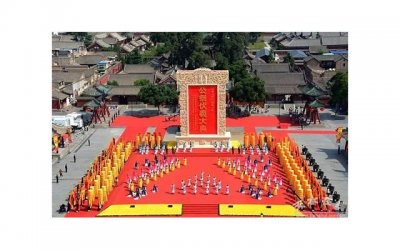 ​刚相亲认识的女孩子尬聊正常吗(与相亲对象如何避免微信尬聊)