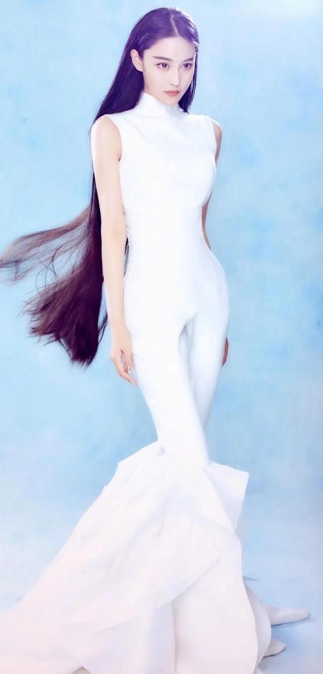张燕是张馨予原名吗（明星军嫂张馨予介绍）