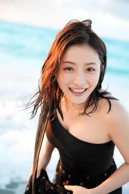 巨乳女优排名（日媒评选夏季日剧四大美乳女优）