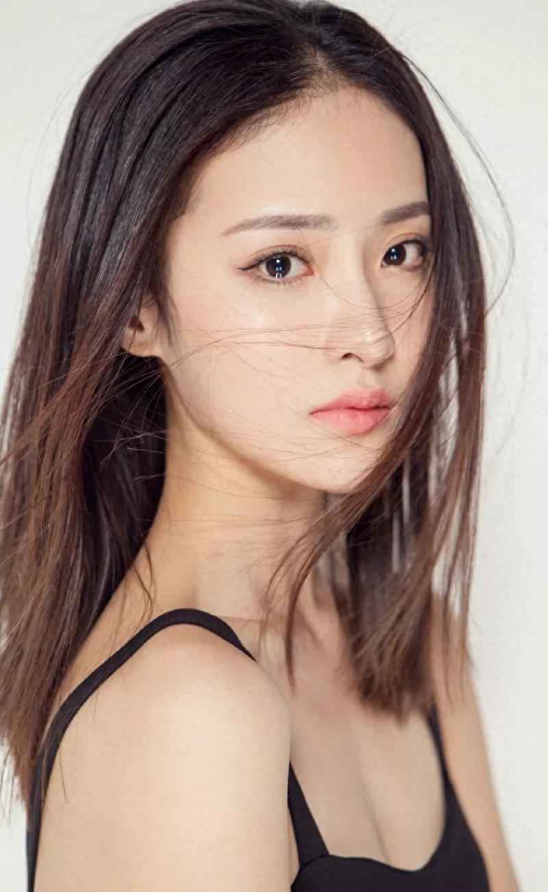 赖雨濛手机壁纸图片照片合集，可可爱爱的仙女小姐姐来啦