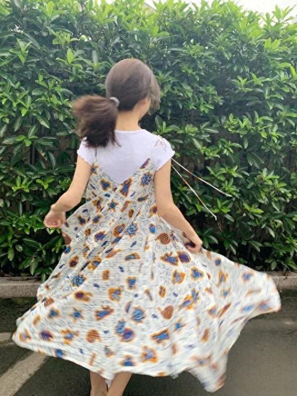 赖雨濛手机壁纸图片照片合集，可可爱爱的仙女小姐姐来啦