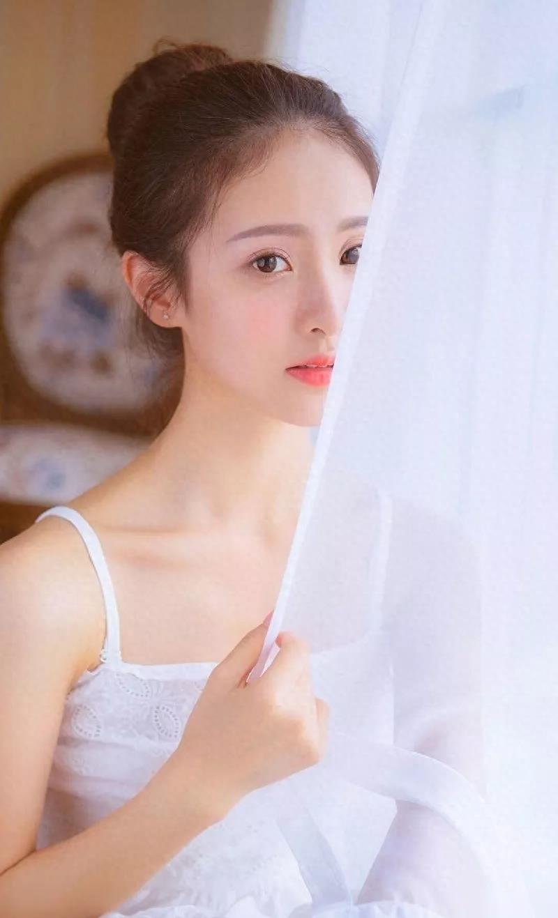 赖雨濛手机壁纸图片照片合集，可可爱爱的仙女小姐姐来啦