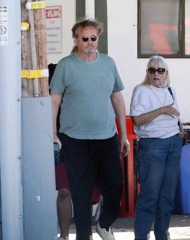 过于苍老!钱德勒扮演者生前最后一次露面