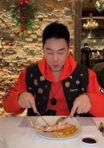 林依轮之子林子濠:坐拥两栋北京房产,却遭父送至农村体验生活