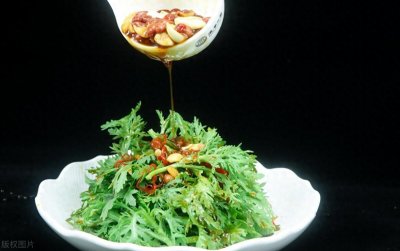 ​春天的健康密码：麦蒿从田野到餐桌，护肝养眼，春日必备美食！