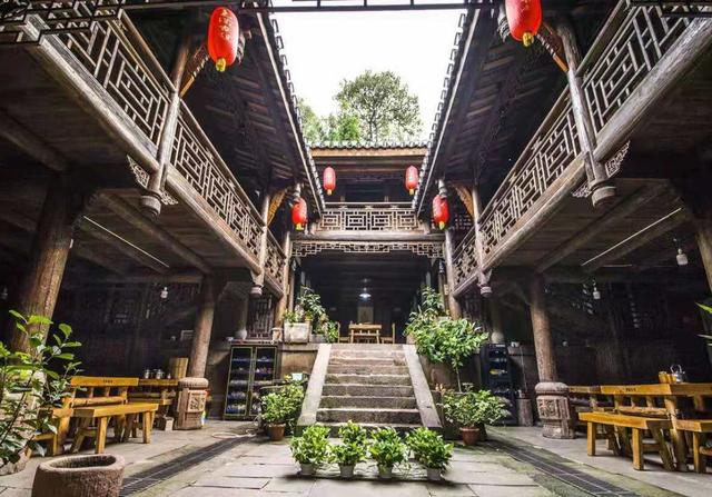 四川成都老建筑风格(成都传统民居建筑的特点)(11)