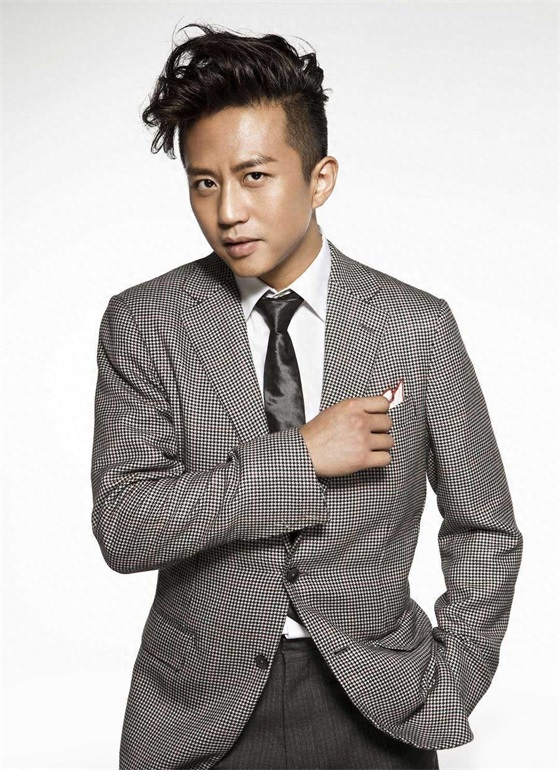 细数那些水瓶座的男明星,看看哪个和你更配