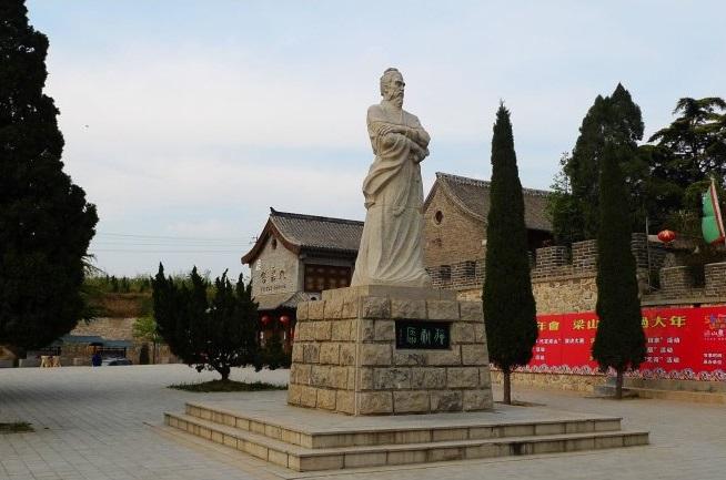 施耐庵简介及主要作品(华夏名人榜 明.施耐庵)