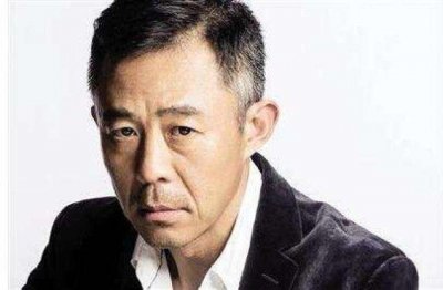 侯勇的三任妻子:现任90后,首任飞天影后,第2任最脸熟