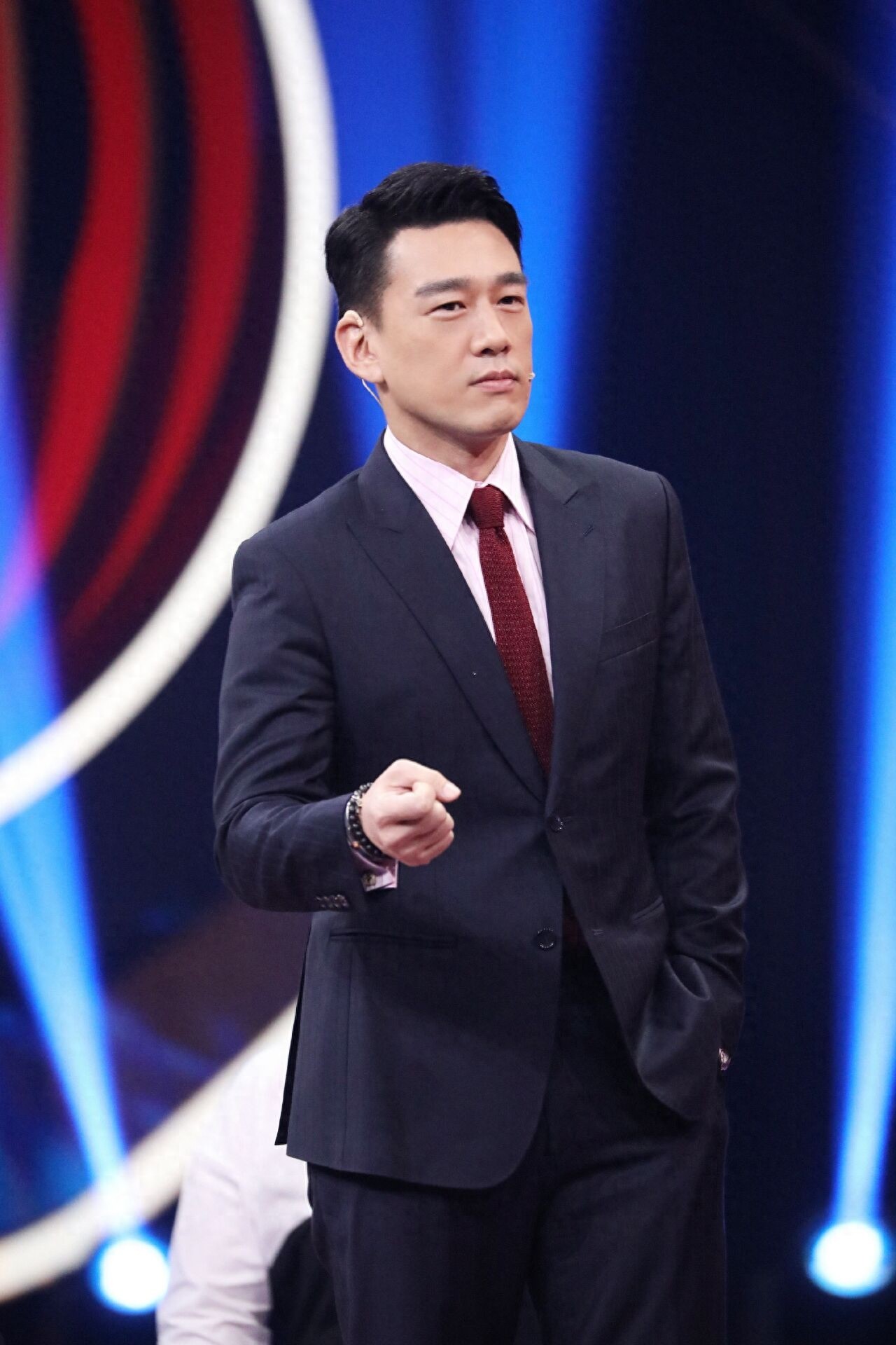 《他其实没有那么爱你》