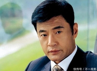 演员于荣光:儿子不愿相认,妻子起诉分家产,65岁自愿净身出户!