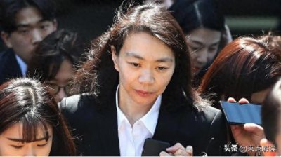 “恶魔千金”赵显娥:虐待佣人、家暴丈夫,因一袋坚果逼停飞机