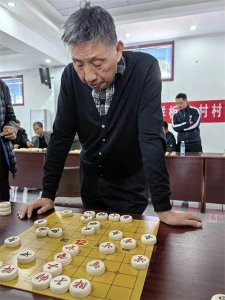 “棋王”柳大华:曾是橡胶厂的锅炉工,他和妻子双双患癌