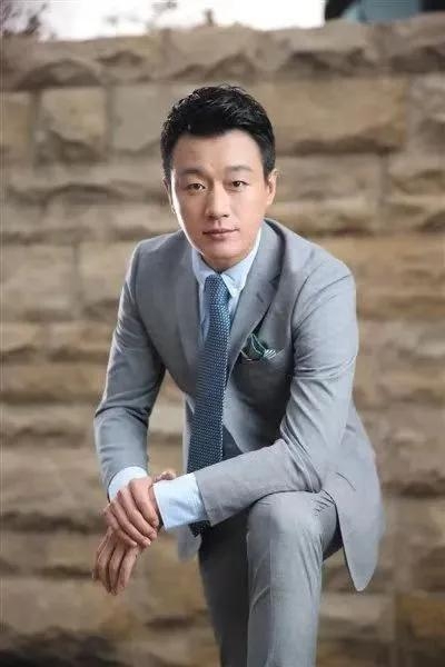 演员佟大为个人资料，演艺成功之路。风光无限的背后，却有不为人知的故事