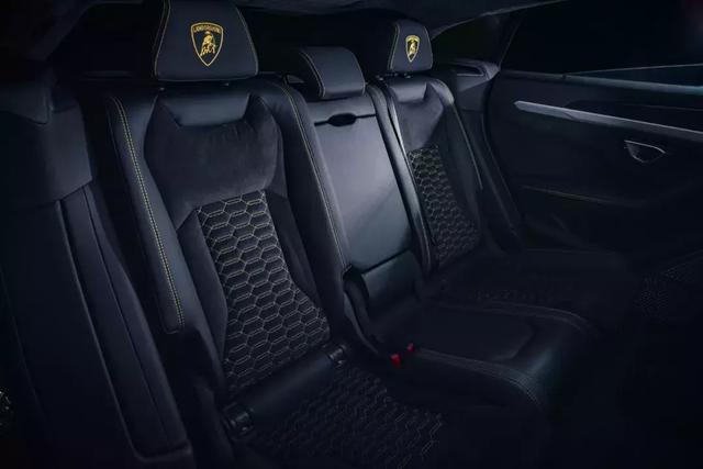 兰博基尼陆地最快suv(只有SUV会考虑混动)(3)