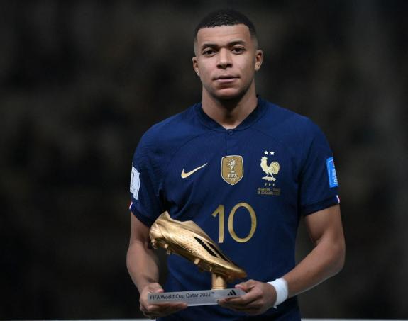 梅西夺冠体坛祝贺(梅西夺冠后首发文)(3)