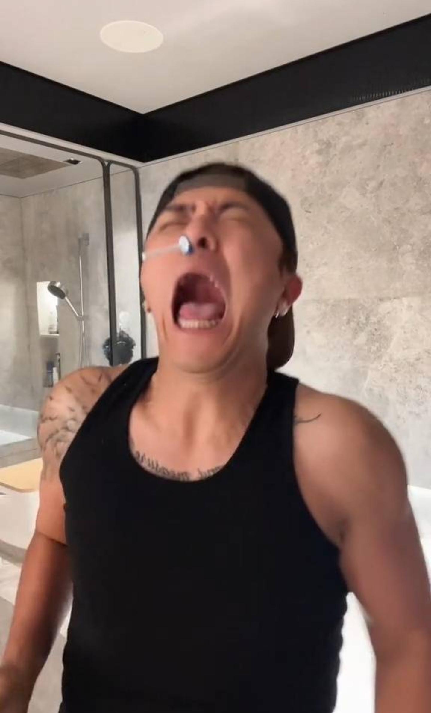 曝罗志祥和周扬青疑复合，男方刮腋毛上热搜，意外暴露女方同款手镯