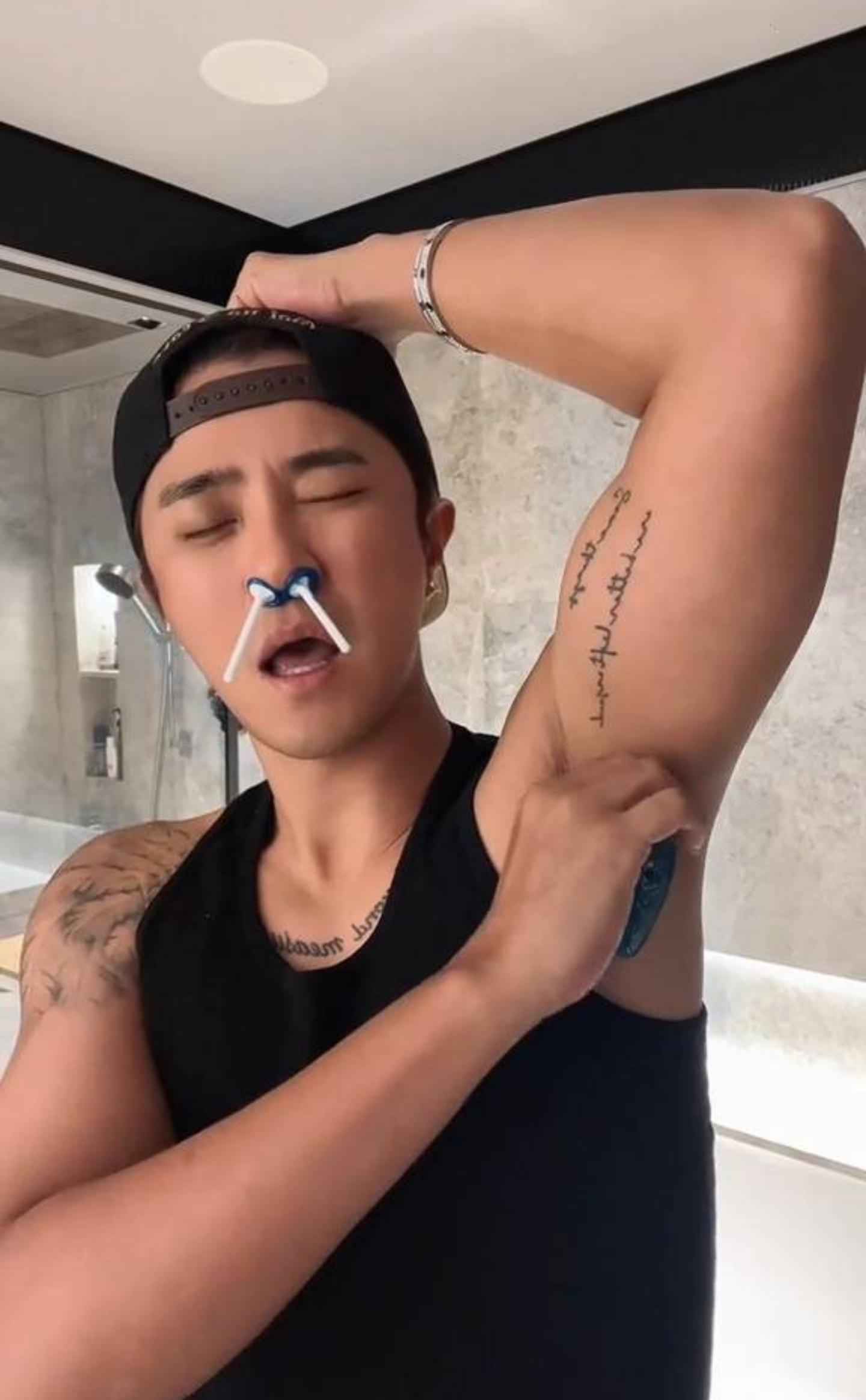 曝罗志祥和周扬青疑复合，男方刮腋毛上热搜，意外暴露女方同款手镯