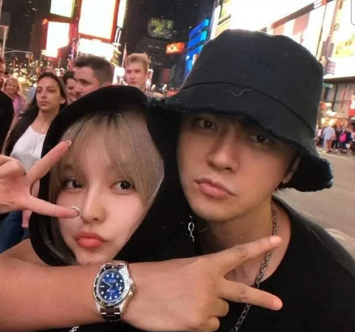 曝罗志祥和周扬青疑复合，男方刮腋毛上热搜，意外暴露女方同款手镯