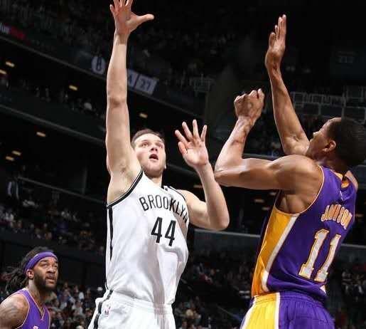 25岁加盟NBA,大龄新秀,终成领袖