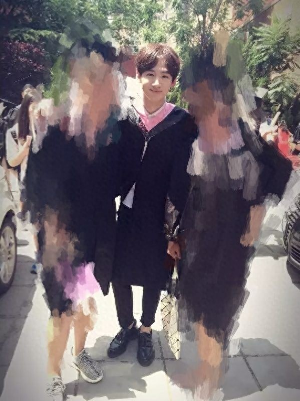 身边人突然成明星是啥感觉 杨幂倪妮同学这样说