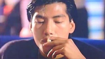 ​张耀扬和温碧霞被鳄鱼追(乌鸦哥张耀扬的正面角色演绎)