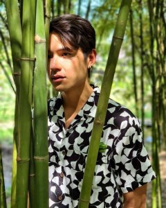 ​泰国男星上节目爆料 称粉丝抢着包养自己