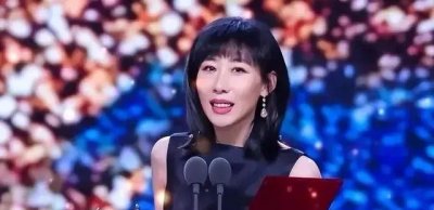 ​35岁女演员任素汐再次出轨，引发网友的愤怒