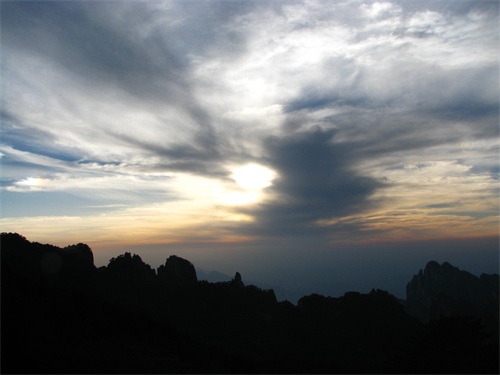黄山登山旅游图集 路线：南大门云谷寺-白鹅岭-光明顶日出