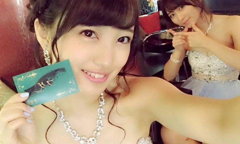 AKB48下海成陪酒女（akb48下海目的是拯救学校）