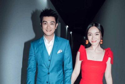 ​霍思燕杜江二胎女儿首度曝光，跟嗯哼一模一样网友称赞基因强大！