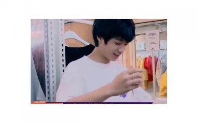 ​一个人想要和你深交，是会给你暗示的