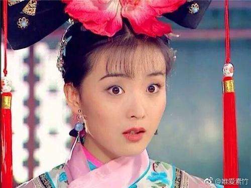 44岁的“晴格格”王艳近照，满脸皱纹，美人迟暮，让人认不出来！