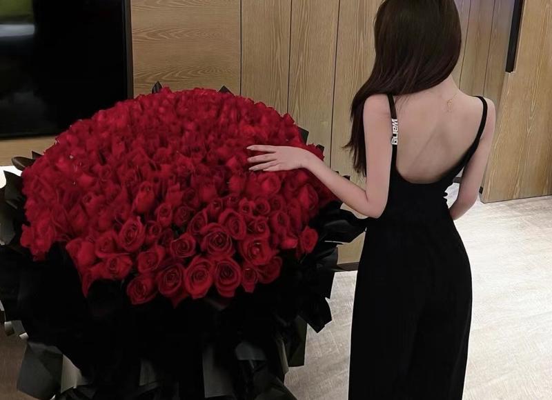 发现相亲对象和同事相过亲(跟相亲对象约会十几次未确定关系)