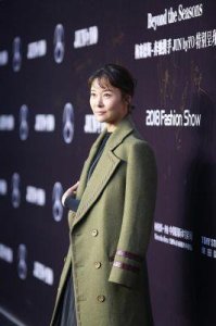 ​柯蓝：成功演员的爱情坎坷与事业辉煌