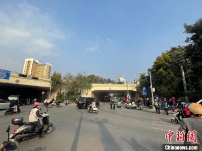 ​直击南宁致4死6伤交通事故现场：肇事司机已被警方控制