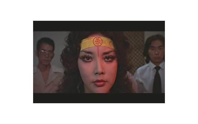 我72岁，与再婚老伴结婚十年，儿子把前妻抬到我家养老